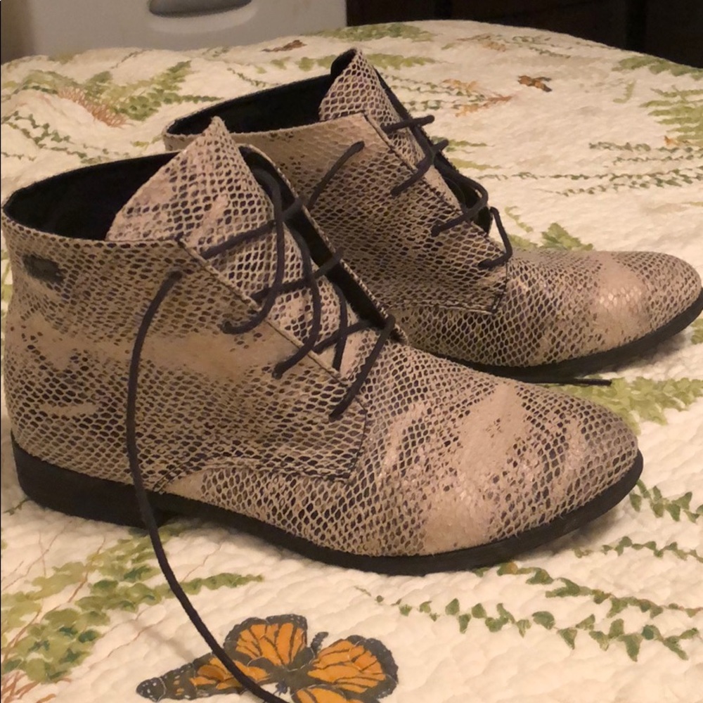 Volcom Snakeskin Booties - Excellent Condition
